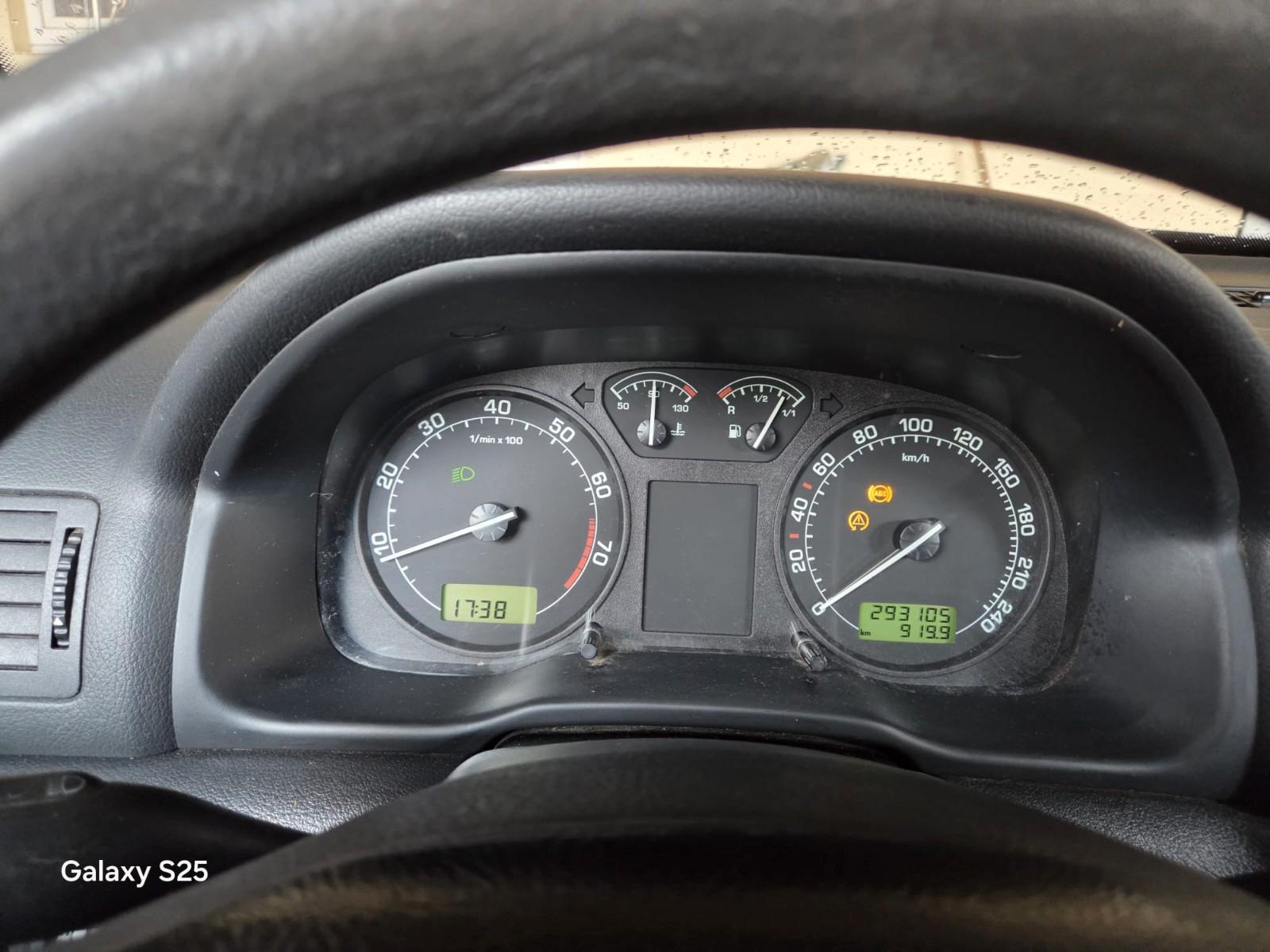 Skoda Octavia 2004 — engine 1.984 cm³, 116 HP (85kW)