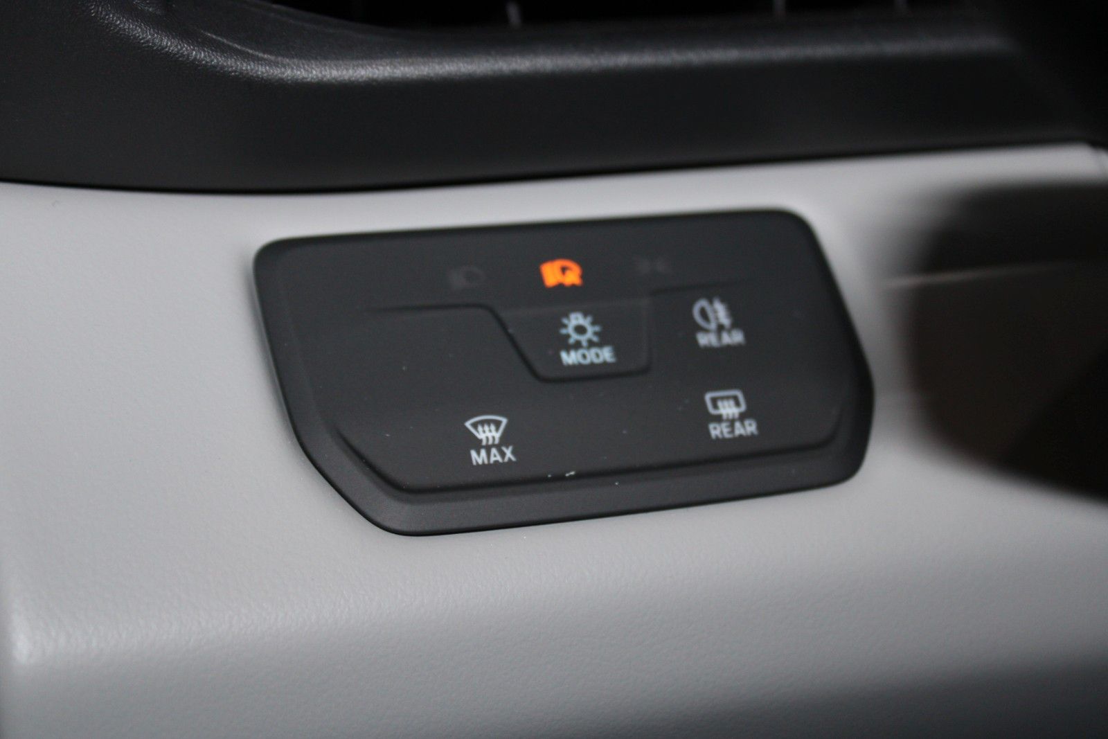 Fahrzeugabbildung Ford Explorer Ext.Range RWD 77kWh LED ACC NAVI uvm.