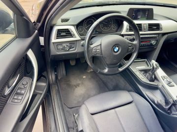 BMW 320 - 12