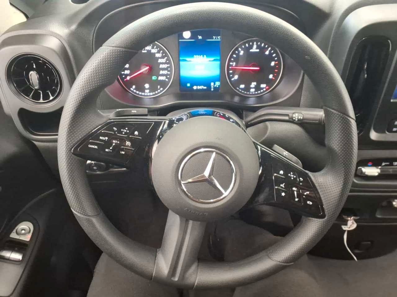 Fahrzeugabbildung Mercedes-Benz Vito 116 CDI 9G Klima Kamera SHZ