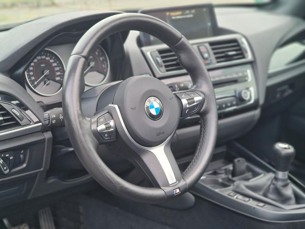 BMW 220