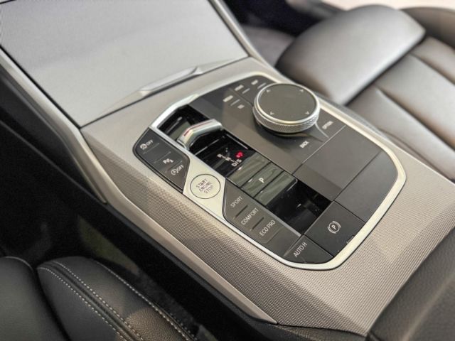 BMW 320 i Touring Memory+Pano+Temp+SHZ+Adapt.LED foto 12