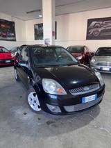 Ford Fiesta 1.4 TDCi 3p. Ghia - Ford Fiesta aus 2008: Ghia