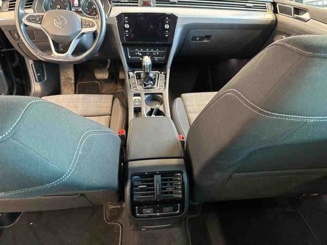 Fahrzeugabbildung Volkswagen Passat Variant 1.5TSI DSG Business LED+ACC+NAVI+