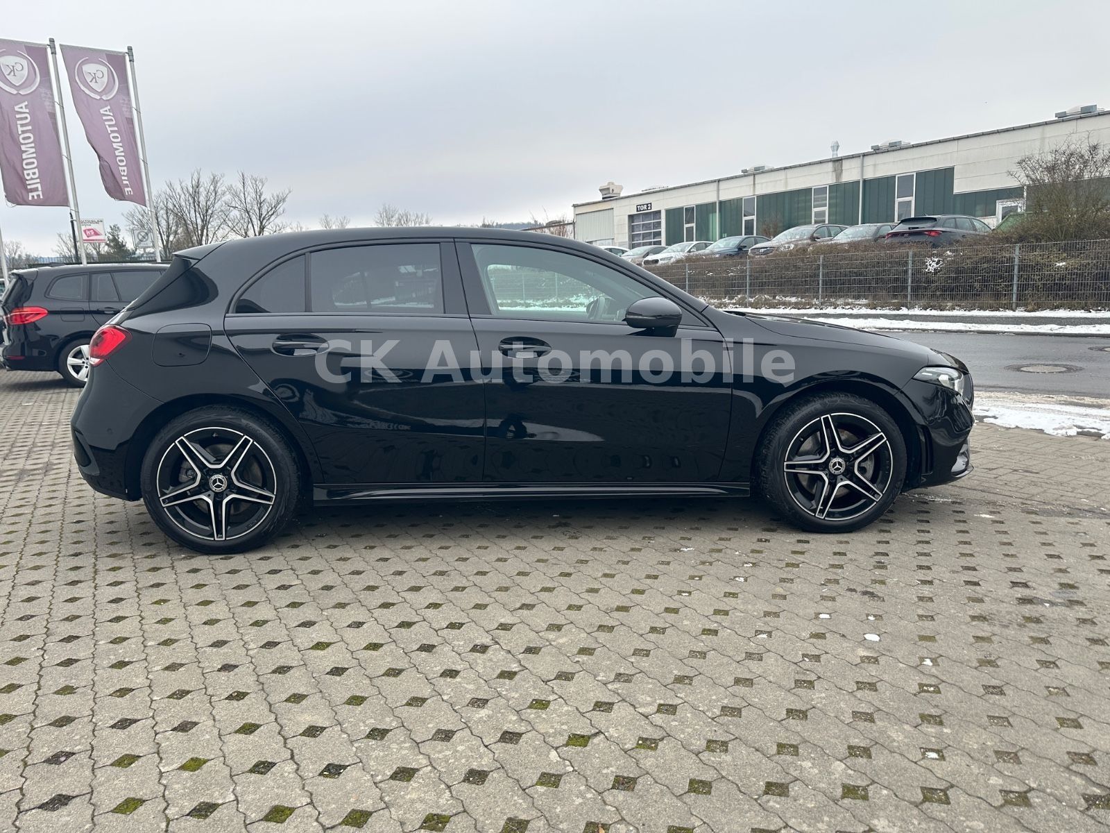 Fahrzeugabbildung Mercedes-Benz A 250e AMG-Line/Night-Paket/Navi/LED/Kamera