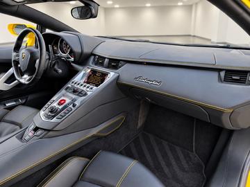 صورة مصغرة 17 لـ 2012 Lamborghini AVENTADOR
