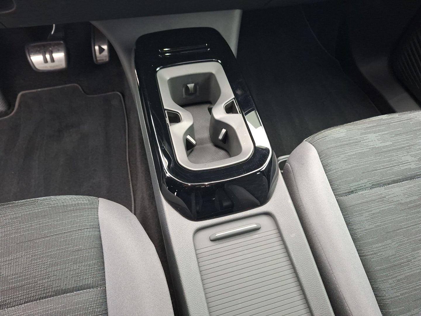 ID.4 Pro *NAVI*IQLIGHT*WÄRMEPUMPE*APPCONNECT*