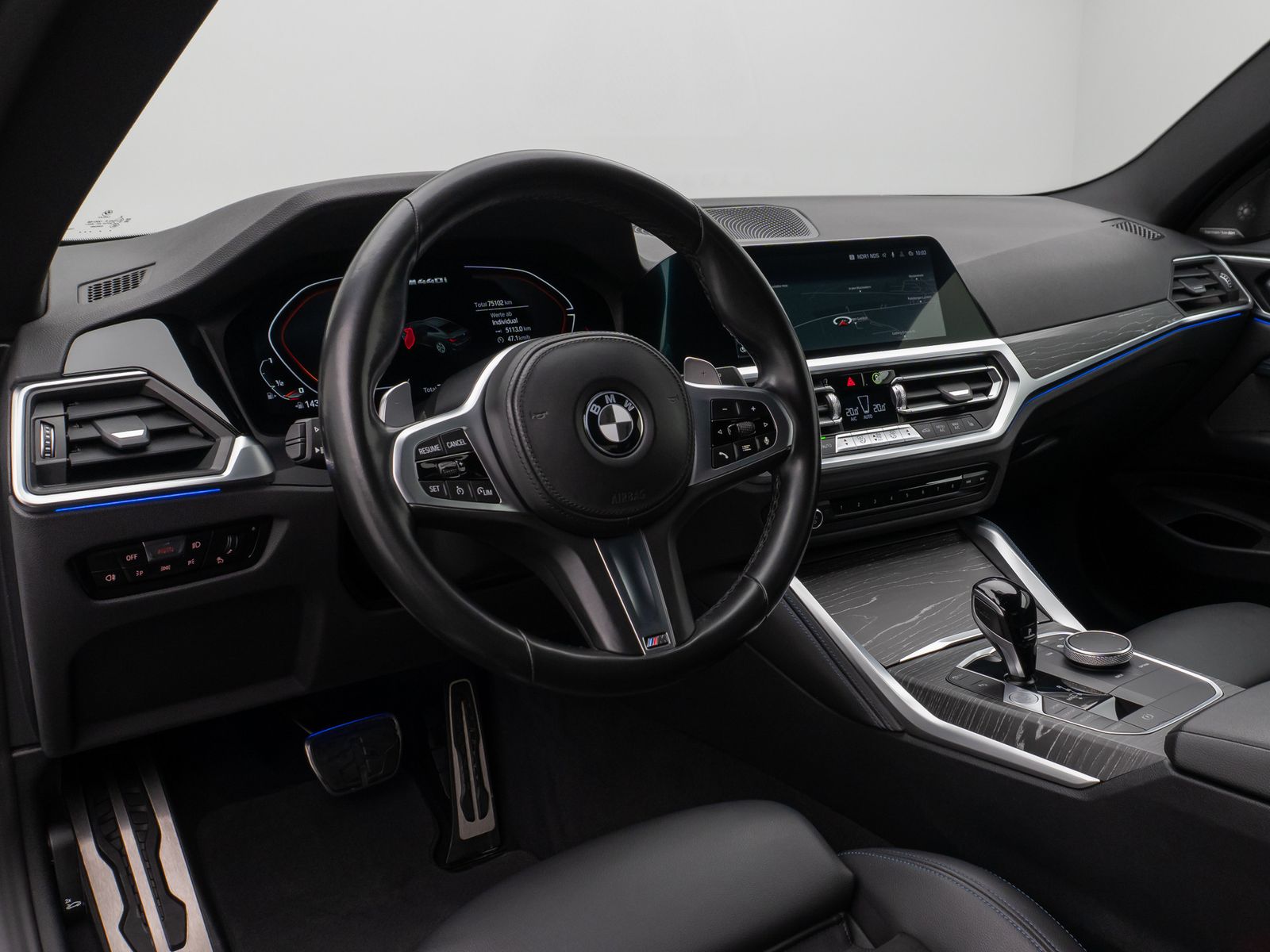 Fahrzeugabbildung BMW M440i  Coupé Kamera DAB H/K Fernlichtassist 19"