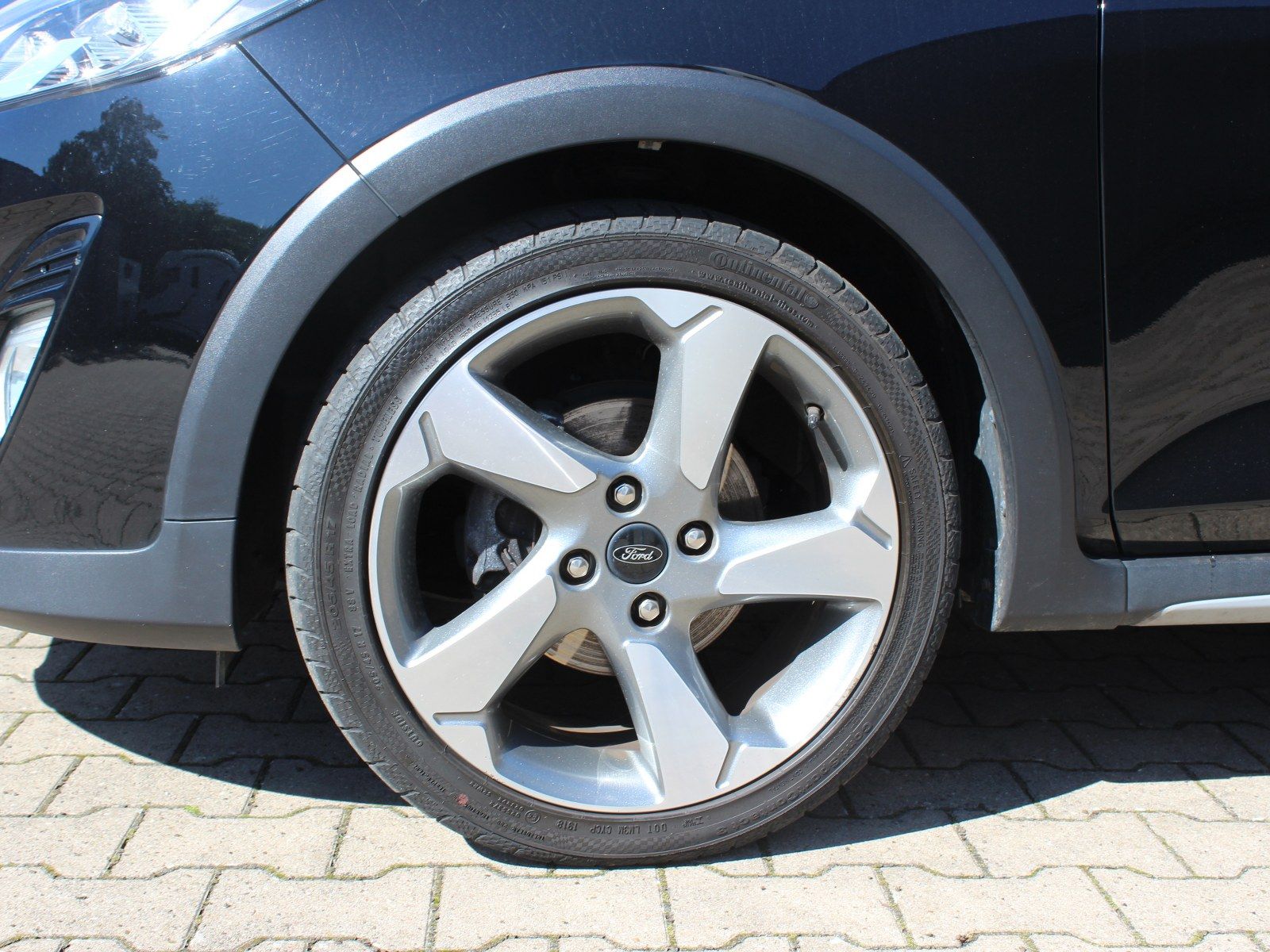 Fahrzeugabbildung Ford Fiesta Active 1,0 EcoBoost Start/Stopp