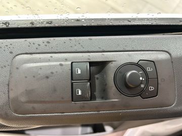 Ford Transit Custom Kasten 320 L2 Trend