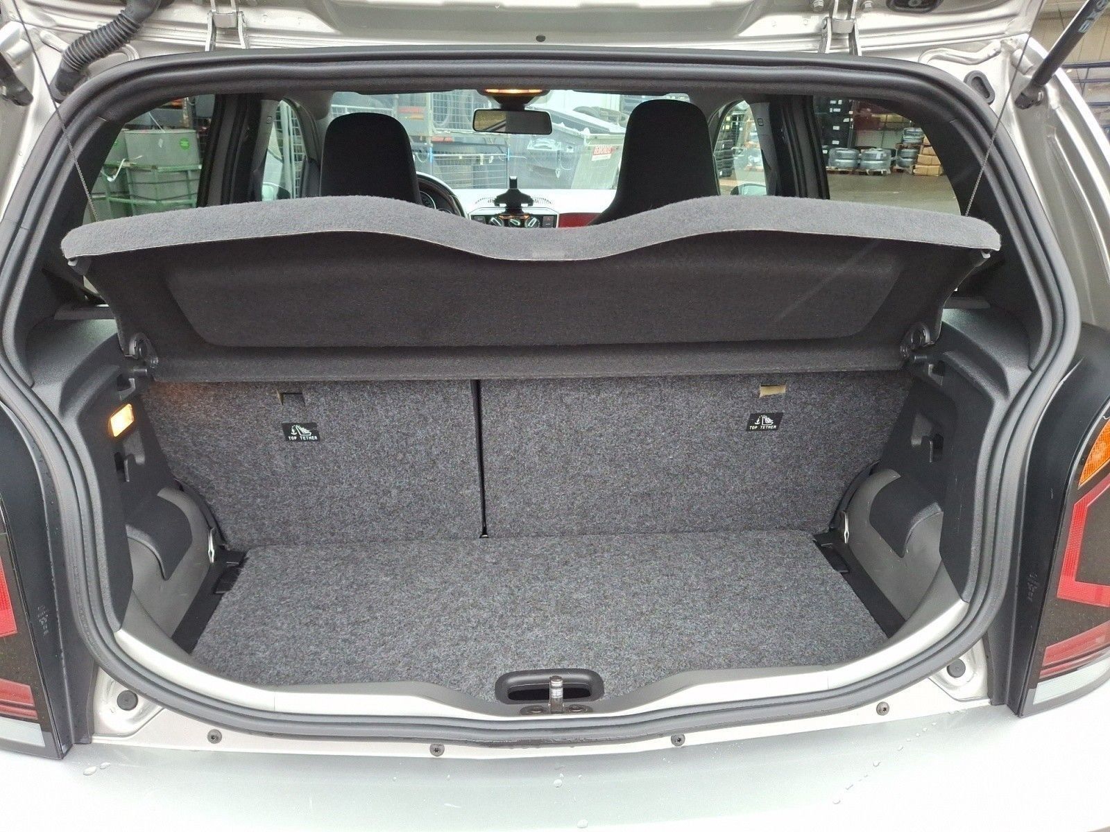 Volkswagen up! - Bild 13