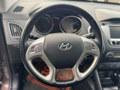 Fahrzeugabbildung Hyundai iX35 2.0 CRDi 4WD Automatik Premium AHK