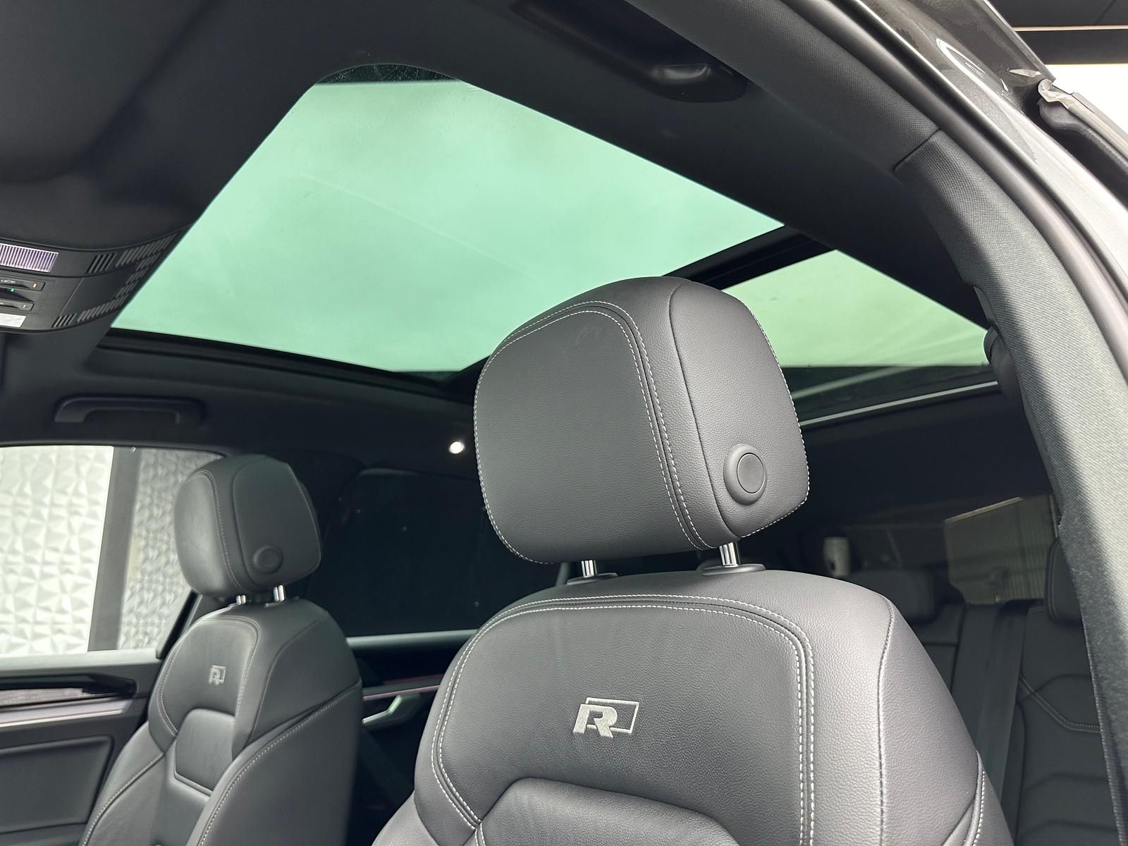 Fahrzeugabbildung Volkswagen TOUAREG 3.0 TDI R-LINE/4MOT/LUFT/STDHZ/PANO/AHK