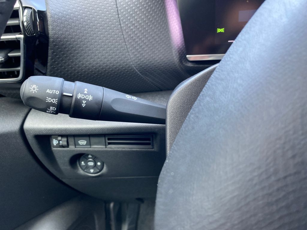 Fahrzeugabbildung Citroën C4 PureTech 130 S&S MAX *Kälte-Paket*