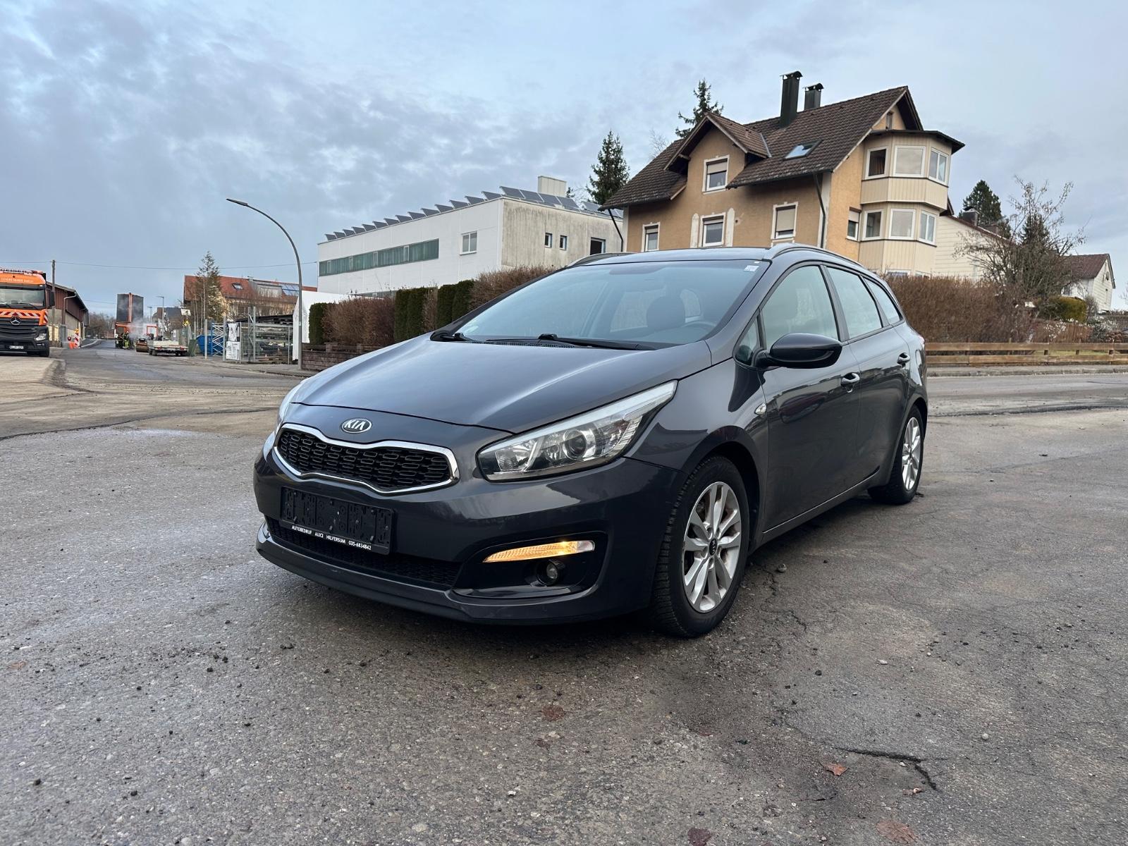 Kia cee'd Business 136 Ps Automatik Navi