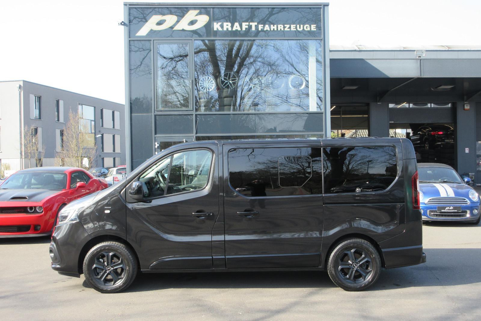 Renault Trafic SpaceClass Navi Leder AHK Kamera Allwette