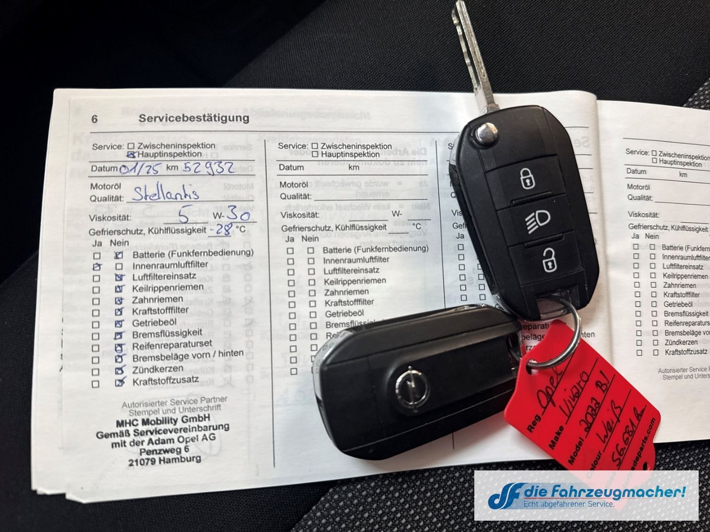 Fahrzeugabbildung Opel Vivaro Kombi L 1.5 D EU6d Apple CarPlay Android