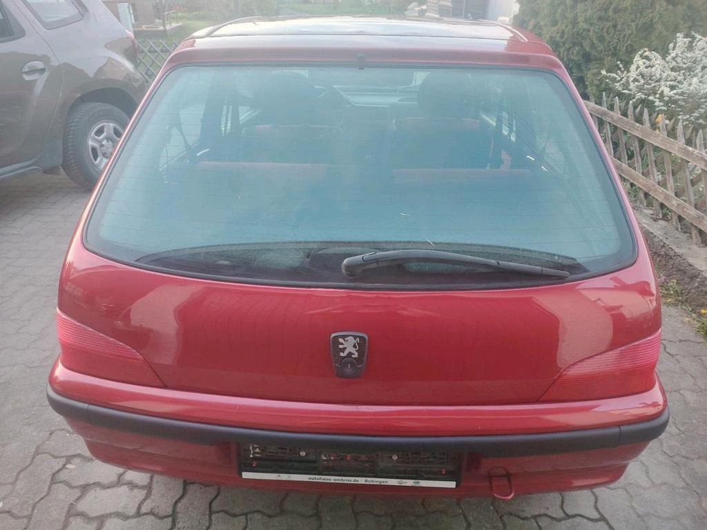 Peugeot 106