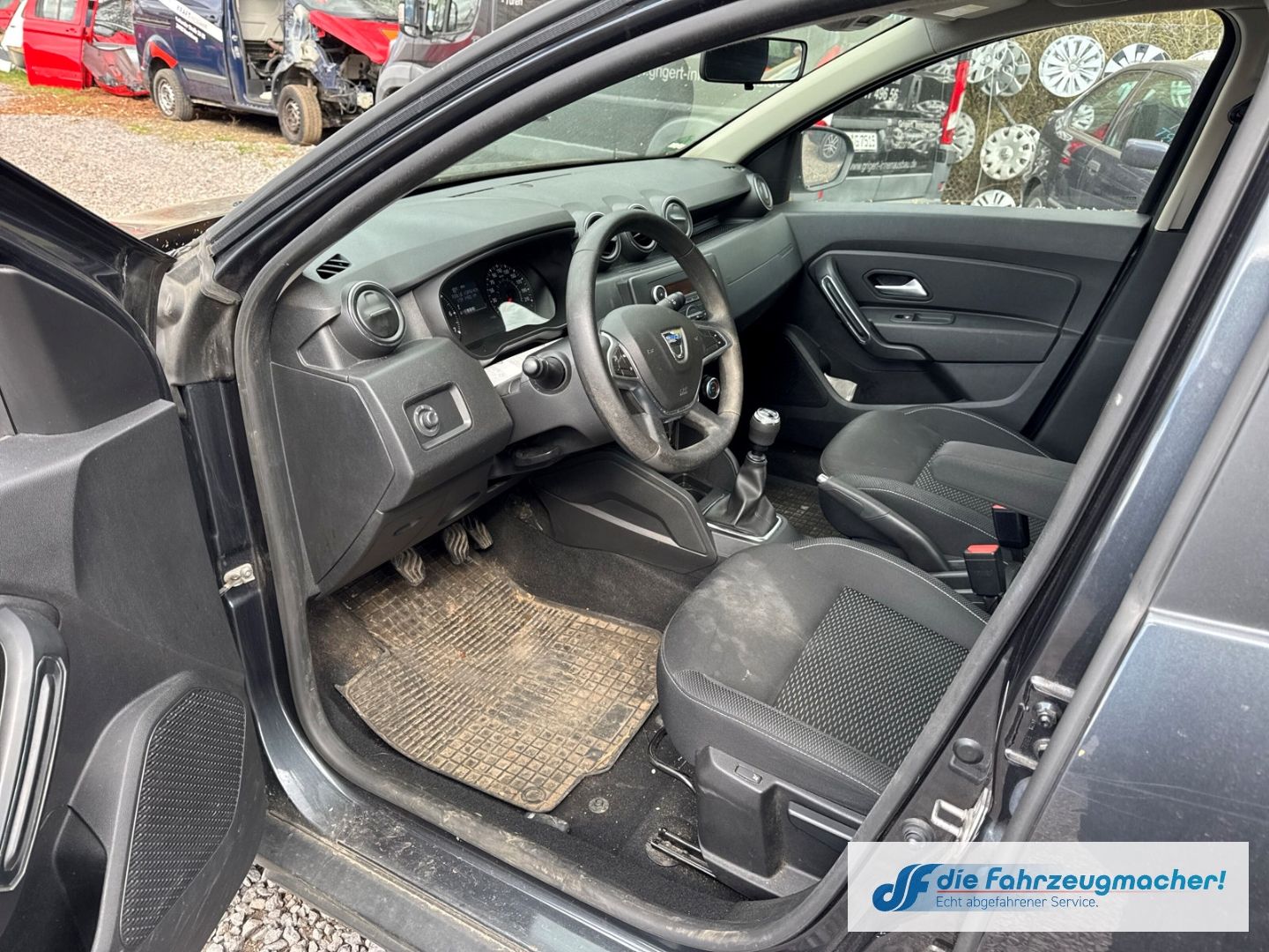 Fahrzeugabbildung Dacia Duster II Comfort 4WD 1.5 BLUE dCi *GETRIEBESCHA