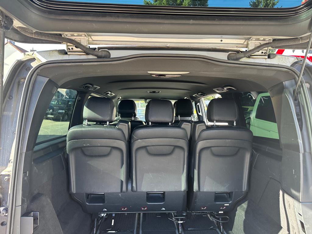 Mercedes-Benz V 220