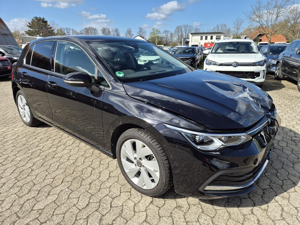 Volkswagen Golf VIII 1.5 TSI Active *Standheizung*HeadUp*