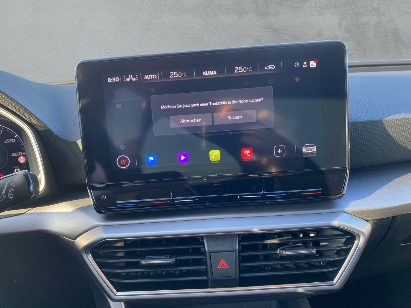 Fahrzeugabbildung SEAT Leon Sportstourer FR 2.0 TDI EU6d Navi Digitales