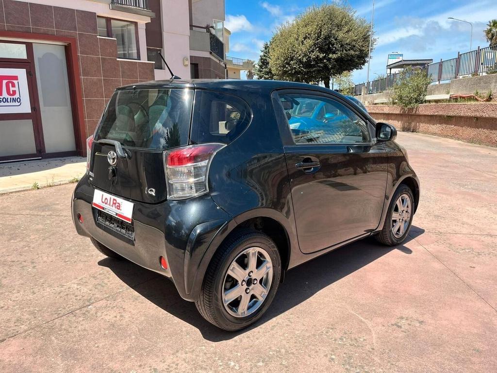 Toyota IQ