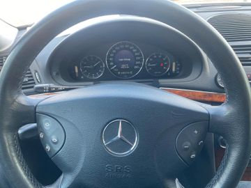 Bild 10 Mercedes-Benz E 320 E 320*60.000KM*TOP GEPFLEGT*1.HAND*SCHECKHEFT*