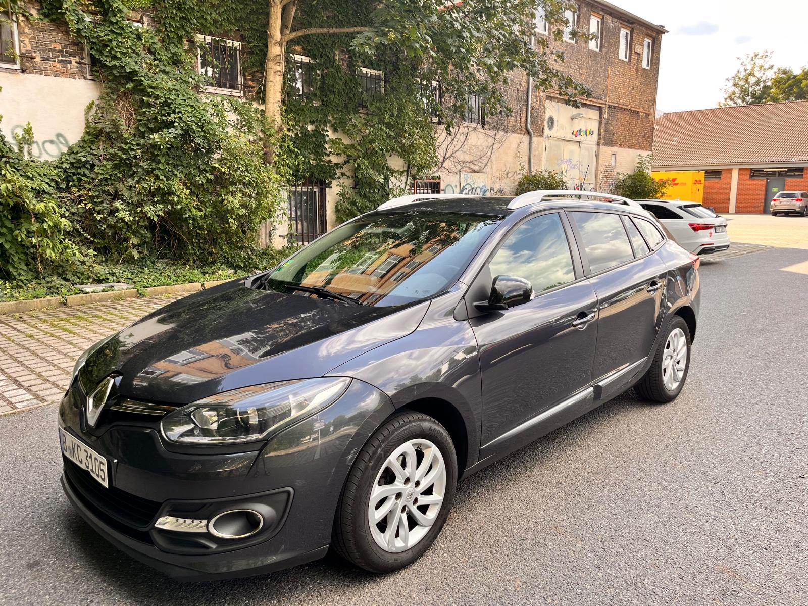 Renault Megane 2015 — interior