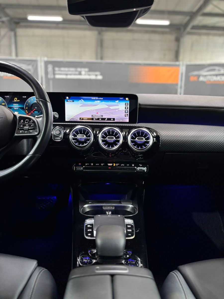 Fahrzeugabbildung Mercedes-Benz A 250 e Style Limousine AMG Felge#LED#Distr#MBUX