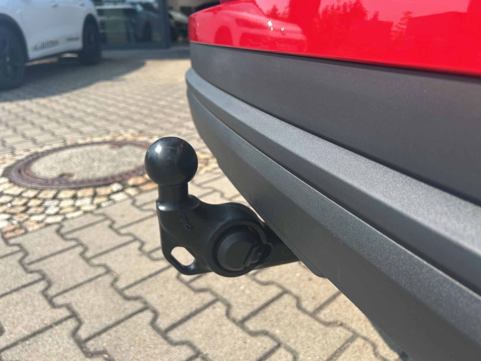 Fahrzeugabbildung SKODA Karoq 1.5 TSI Balance AHK Standh. ASG
