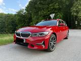 BMW 330e xDrive Touring Individual