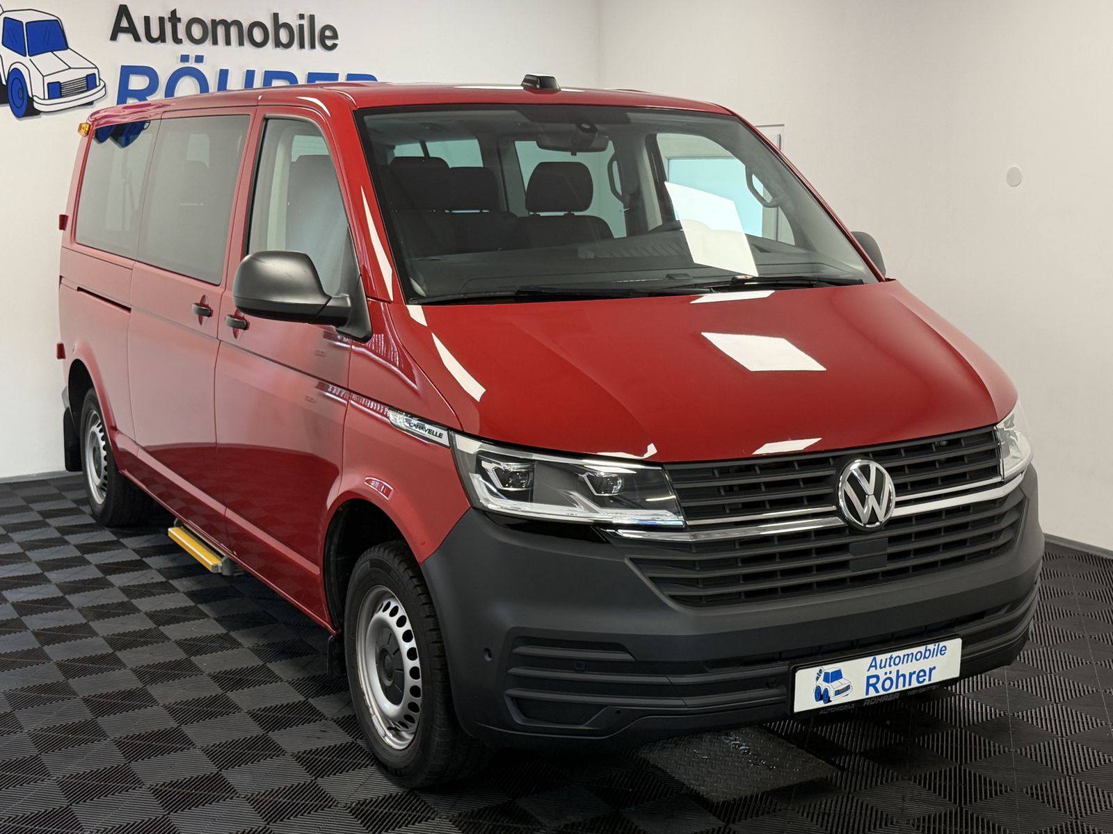 Volkswagen T6 Caravelle T6.1 2.0 TDI lang 9-Sitze Standh. imagem 3