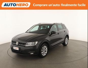 Volkswagen Tiguan - 1