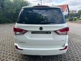 Ssangyong Rodius 2.2 Diesel e-XDi 220 4WD Auto Sapphire - Ssangyong Rodius mit Diesel-Antrieb