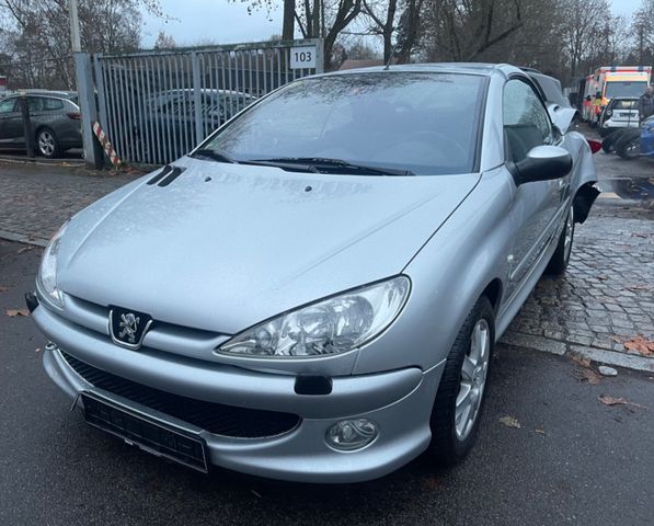 Peugeot 206 Cabriolet CC Tendance*AUTOMATIK*60TKM*1HD*