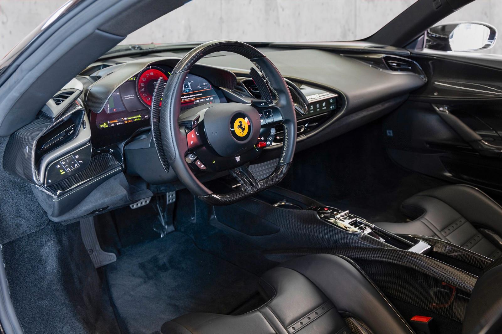 Ferrari SF90 Stradale ASSETTO*CARBON*KAMERA