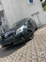 Toyota Auto Toyota Avensis - Toyota Avensis aus 2012