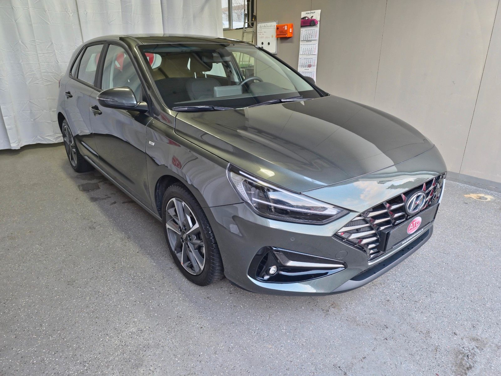 Hyundai i30 ,Mild-Hybrid,LED,Navi,Kamera,Alu,Automatik foto 3