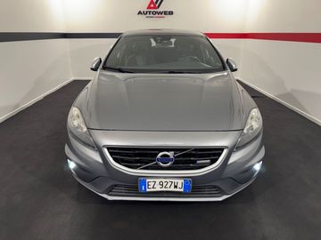 Volvo V40 - 2