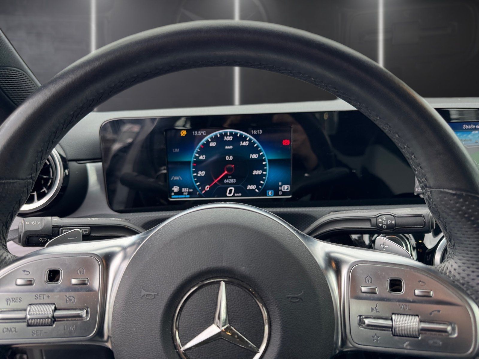 Fahrzeugabbildung Mercedes-Benz A 220 AMG-Line*LED*PDC*Spurhalt*Sitzheizung*MBUX