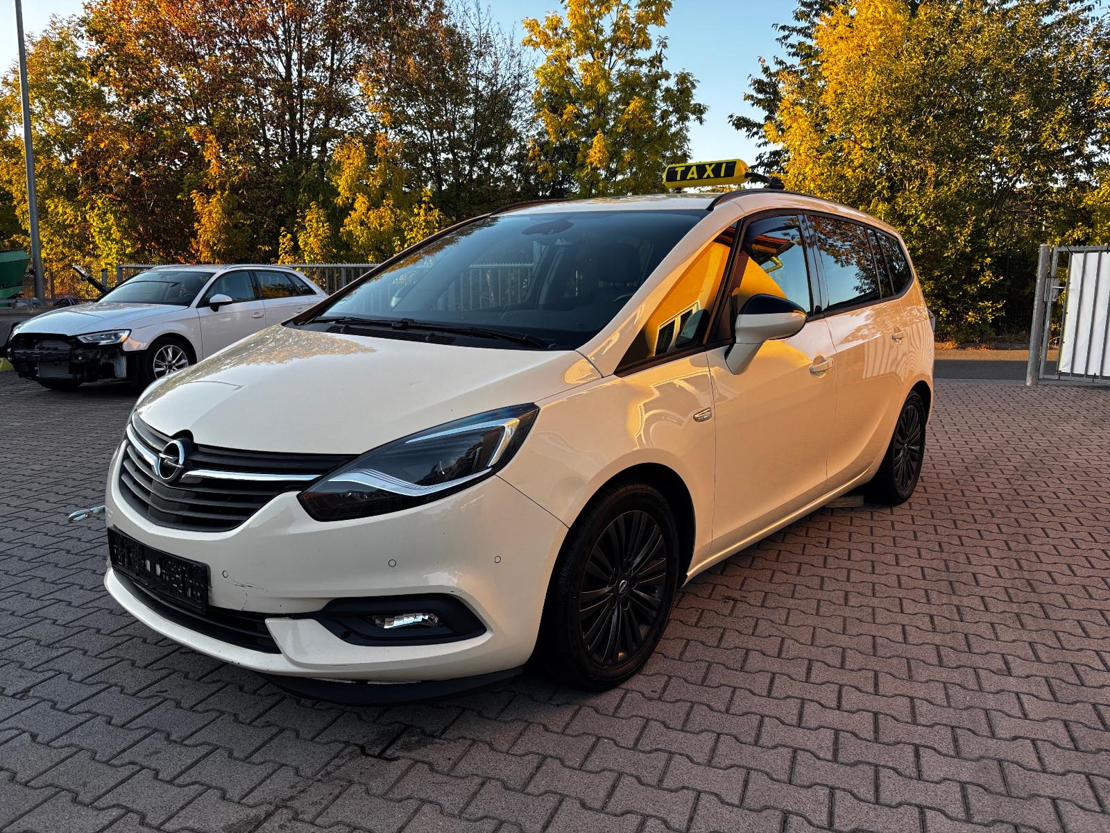 Opel Zafira 2.0 CDTi Autom. Klima LED 7 Sitze 1 Hand