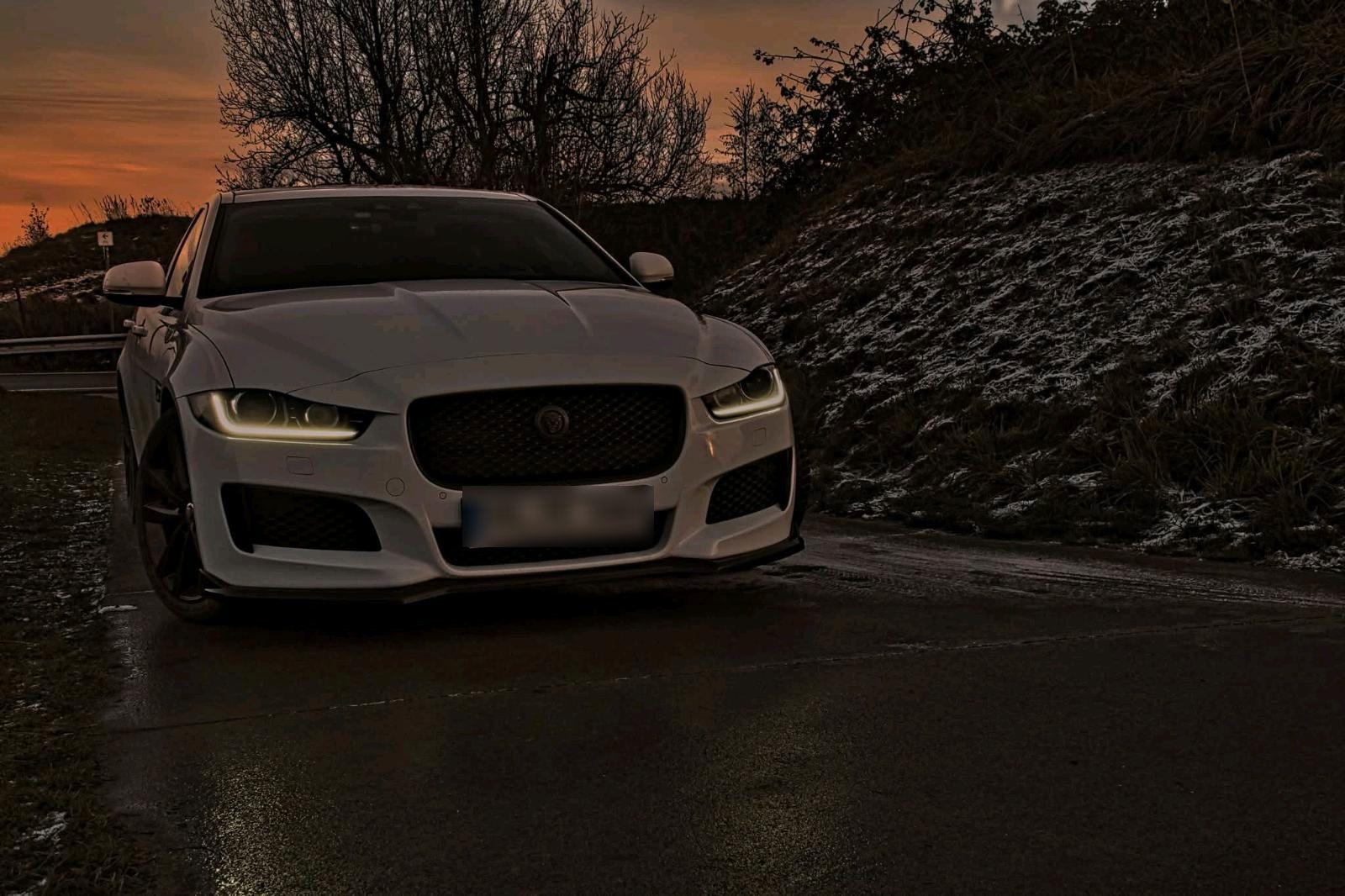 Jaguar XE