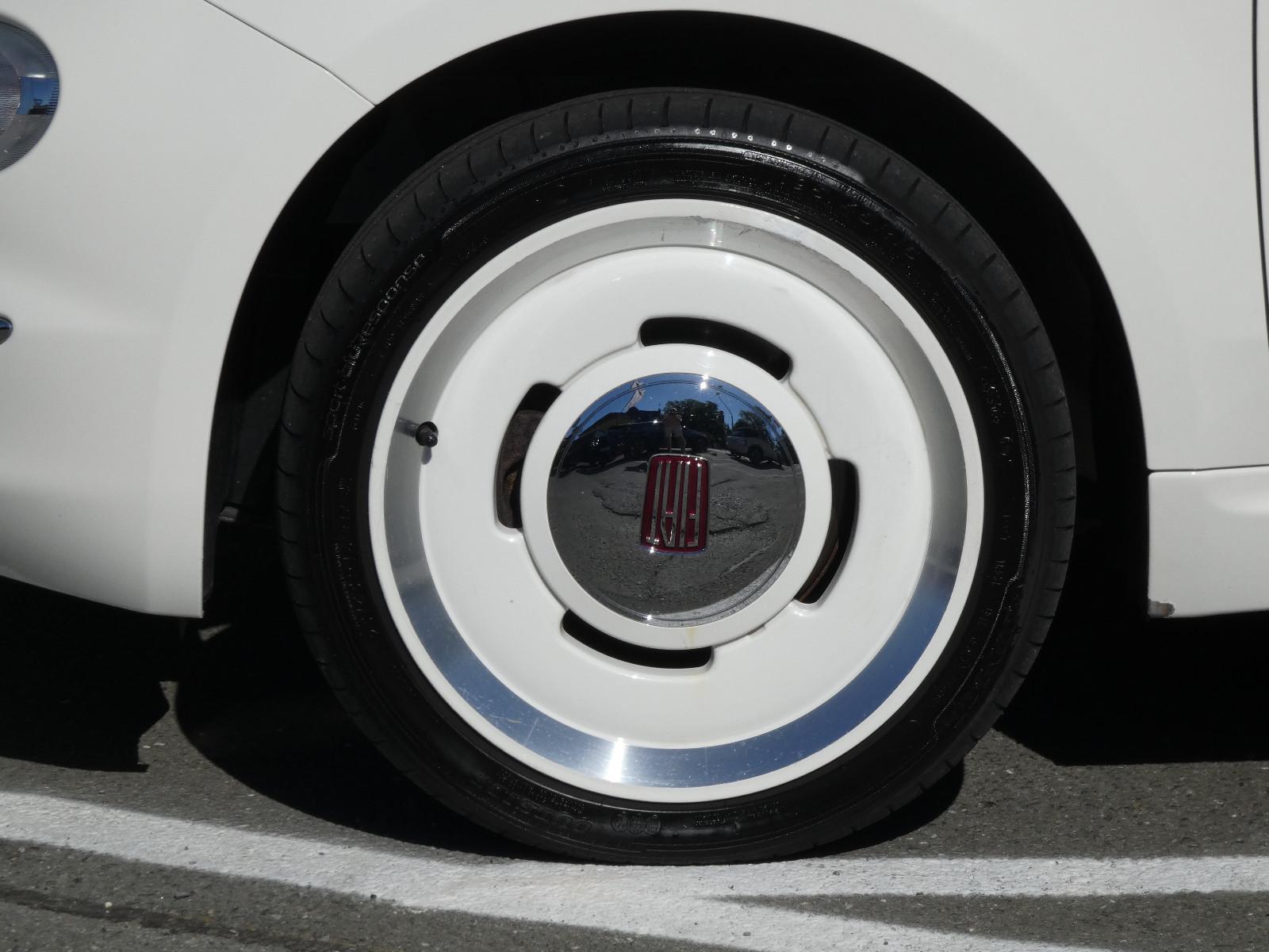 Fiat 500 Anniversario Glas-Schiebedach LED NAVI PDC