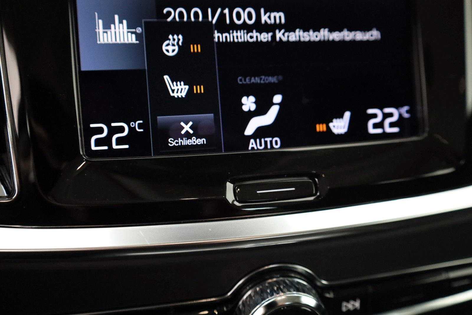 Fahrzeugabbildung Volvo V60 Kombi Momentum Pro,Aut.,Navi,Kamera, AHK el.