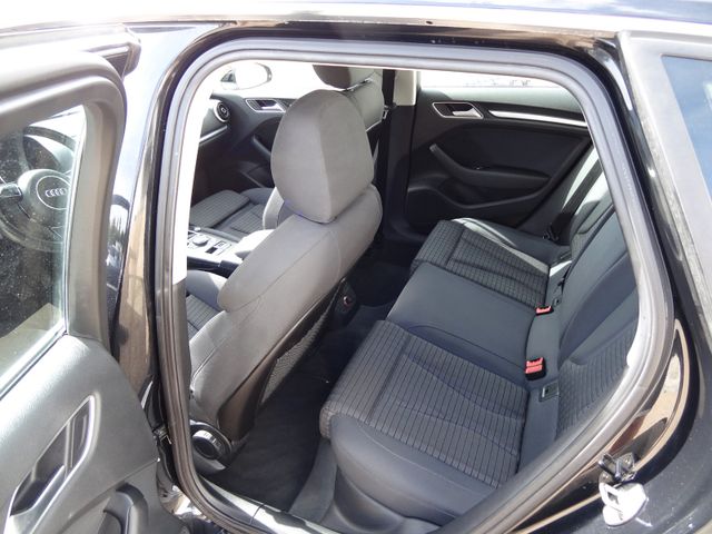 Fahrzeugabbildung Audi A3 Sportback ambition/18-Zoll/Navi/Xenon/SitzH/