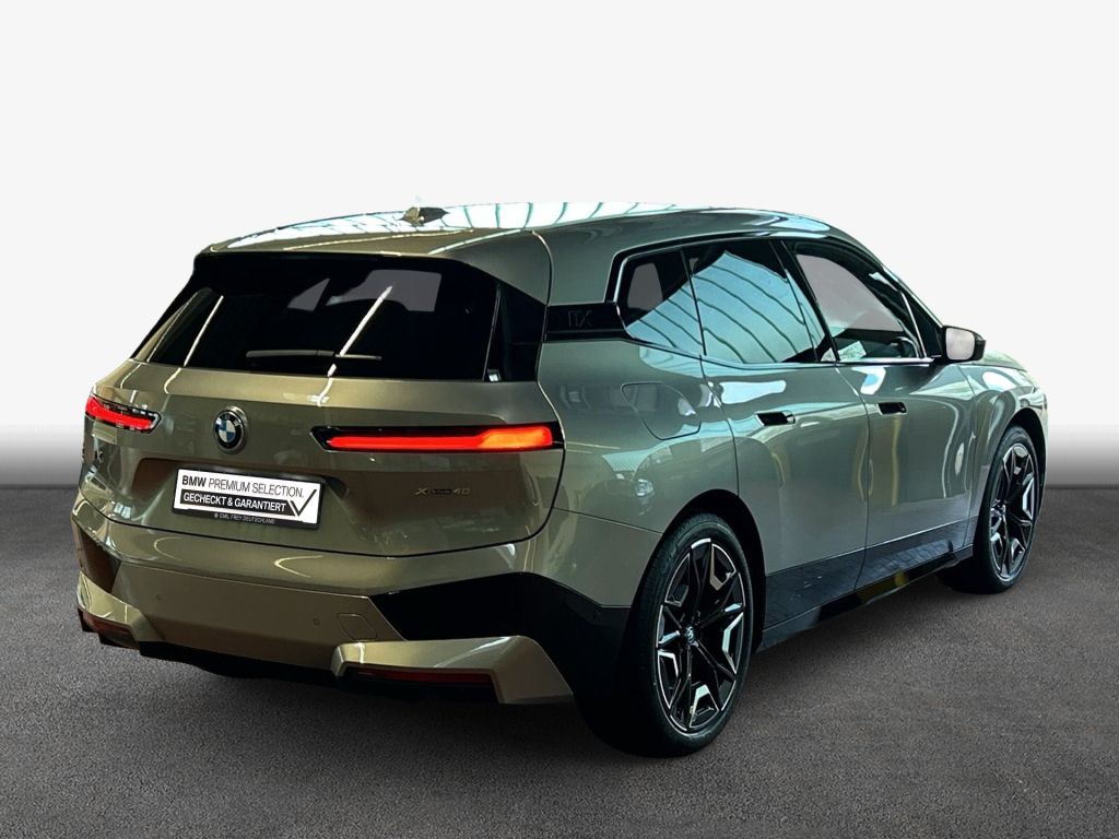 BMW iX xDrive40 AHK Navi H&K SHZ foto 2