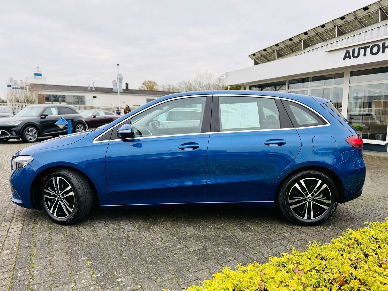 Fahrzeugabbildung Mercedes-Benz B 200 PROGRESSIVE, Winter, LED, Navi, PTS, RFK,