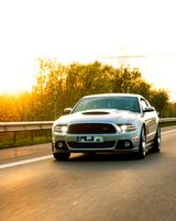 Ford Mustang GT Roush  - silberne Ford Mustang