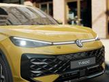 Volkswagen T-Roc R-Line 1.5eTSI ab 249€ >SUV Frühling< - New cars: 24